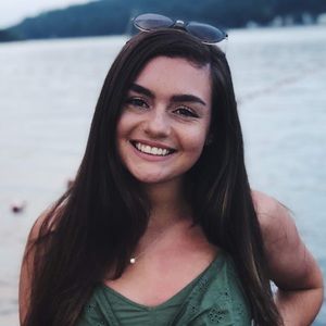 Meet your Posher, Alexandra